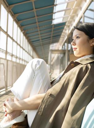 「スタイリッシュで機能的！おすすめの日傘ブランド徹底レビュー」