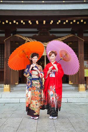 着物専門店で春から始める成人式の準備